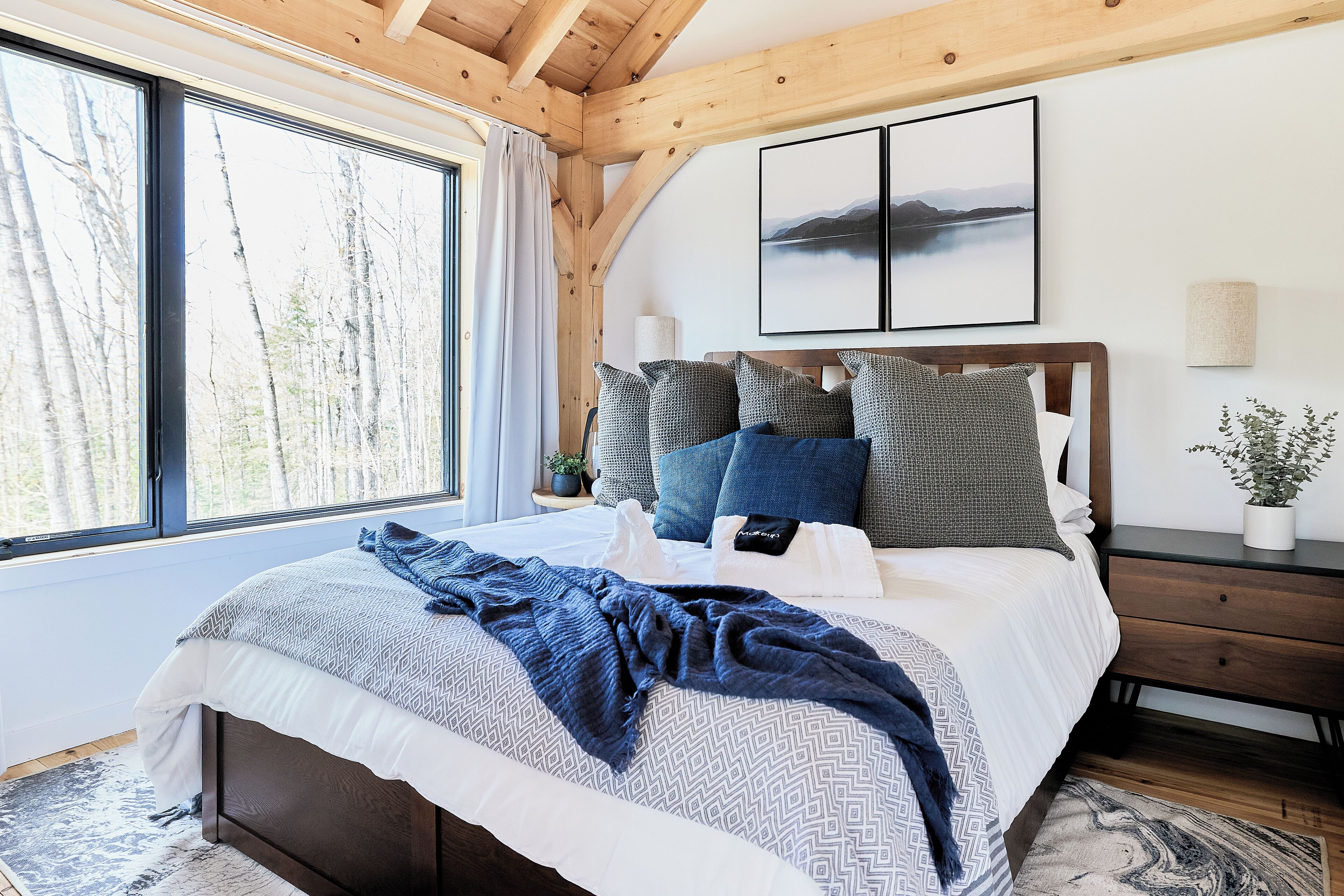 3 chambres, fer et planche à repasser, Wi-Fi, draps fournis