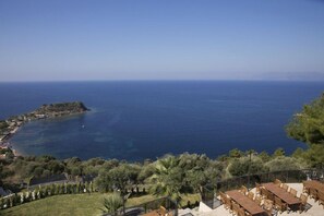 تناول الطعام بالخارج