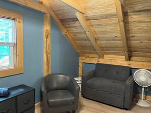 Smart-TV, Kamin, Stereoanlage