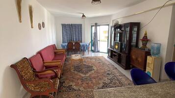 Chalet, Balcony, Sea View | Living area