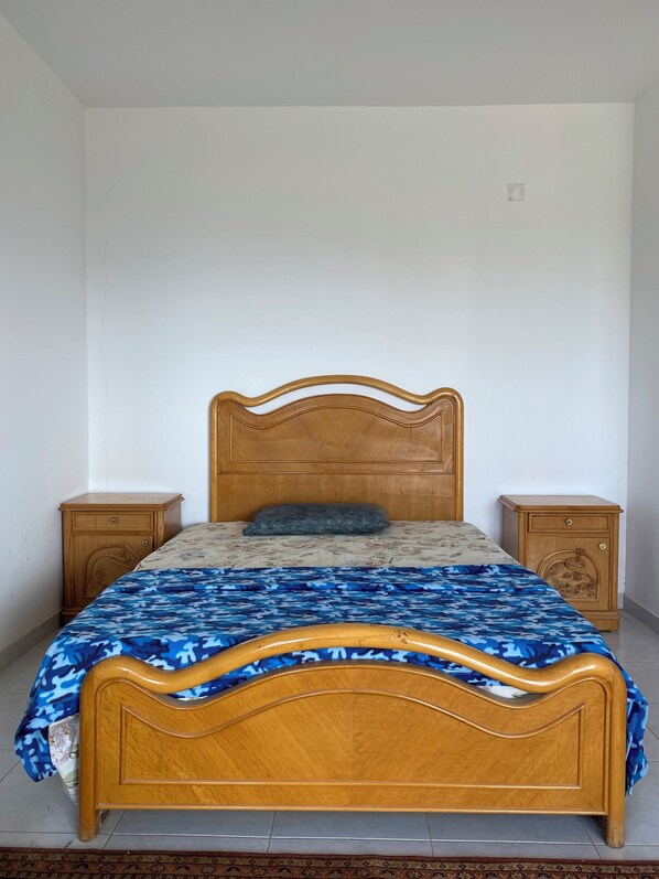 Iron/ironing board, free WiFi