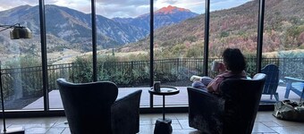 Welcome to WilderNest! Beautiful 4-bedroom home with 180 degree canyon views.