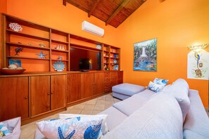 Smart TV - BBQ•Pool•Garden•Smart TV•Parking•A/C•King Bed•W/D – Villaggio 376 (Potrero)