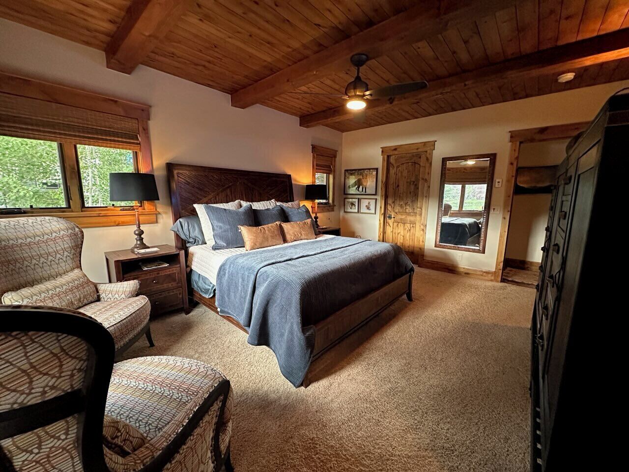 Tabla de planchar con plancha, cuna de viaje y wifi gratis 