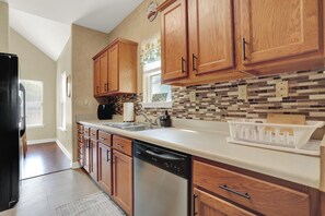 Microwave, oven, stovetop, dishwasher