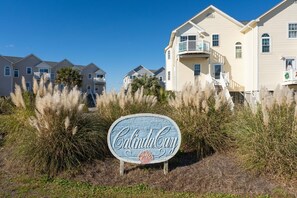 Exterior - 2BR Retreat/ Steps to Beach + Stunning Sunset (North Topsail Beach)