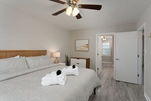 2 chambres, bureau, lit parapluie, Wi-Fi gratuit