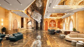 Coin salon dans le hall