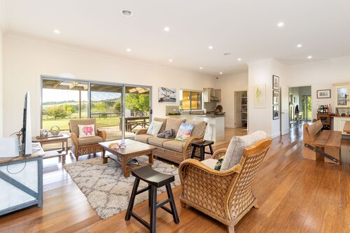 Maxville Park Angus Farm - Perfect family retreat, 2km's from Braidwood's GPO