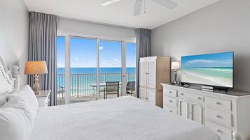2 bedrooms, iron/ironing board, travel crib, free WiFi