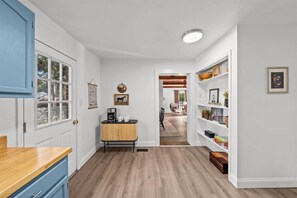 Interior - The Tally Ho and Lark Retreat - Downtown SoPi (Southern Pines)
