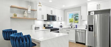 Fridge, microwave, oven, dishwasher