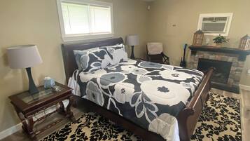 1 habitación, tabla de planchar con plancha, wifi gratis y ropa de cama
