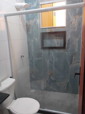 Shower, toilet paper - Paradise Family House - your beach house! (Tamoios)