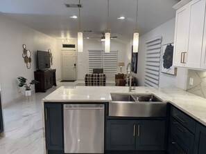 Interior - Modern newly remodeled cozy home in the exclusive Stone Oak area, San Antonio,Tx (San Antonio)