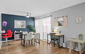 Dining - Modern Scottsdale Condo in the Heart of Old Town: 2 Bedrooms, BBQ, Pool, & more (Scottsdale)