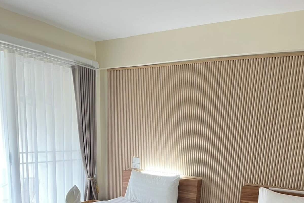 Twin Room, Balcony | Street view