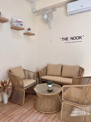 Lobby sitting area - The Nook Hotel (Chiang Mai)