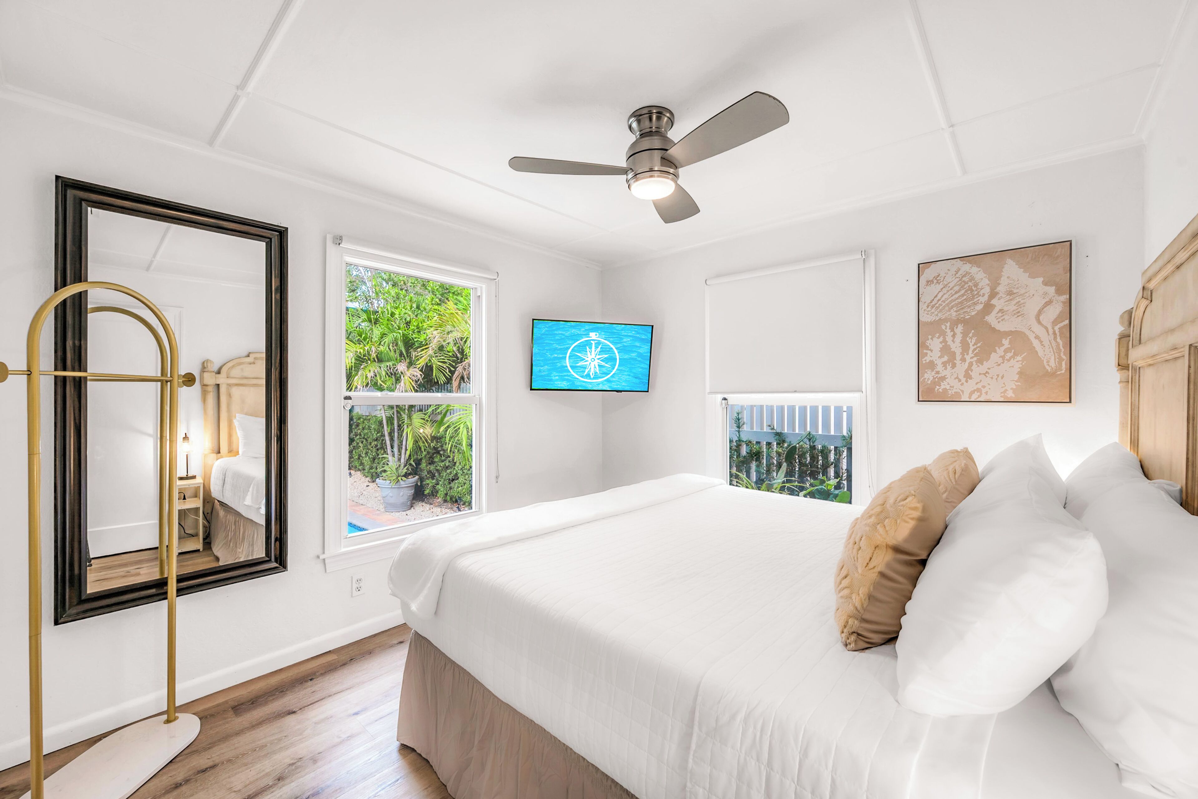 办公桌、熨斗/熨衣板、免费 WiFi、床单