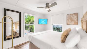 办公桌、熨斗/熨衣板、免费 WiFi、床单