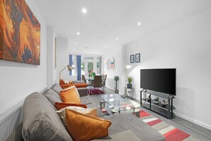Casa família, varanda | Área de estar | Smart TV 47 polegadas com canais digitais, Netflix
