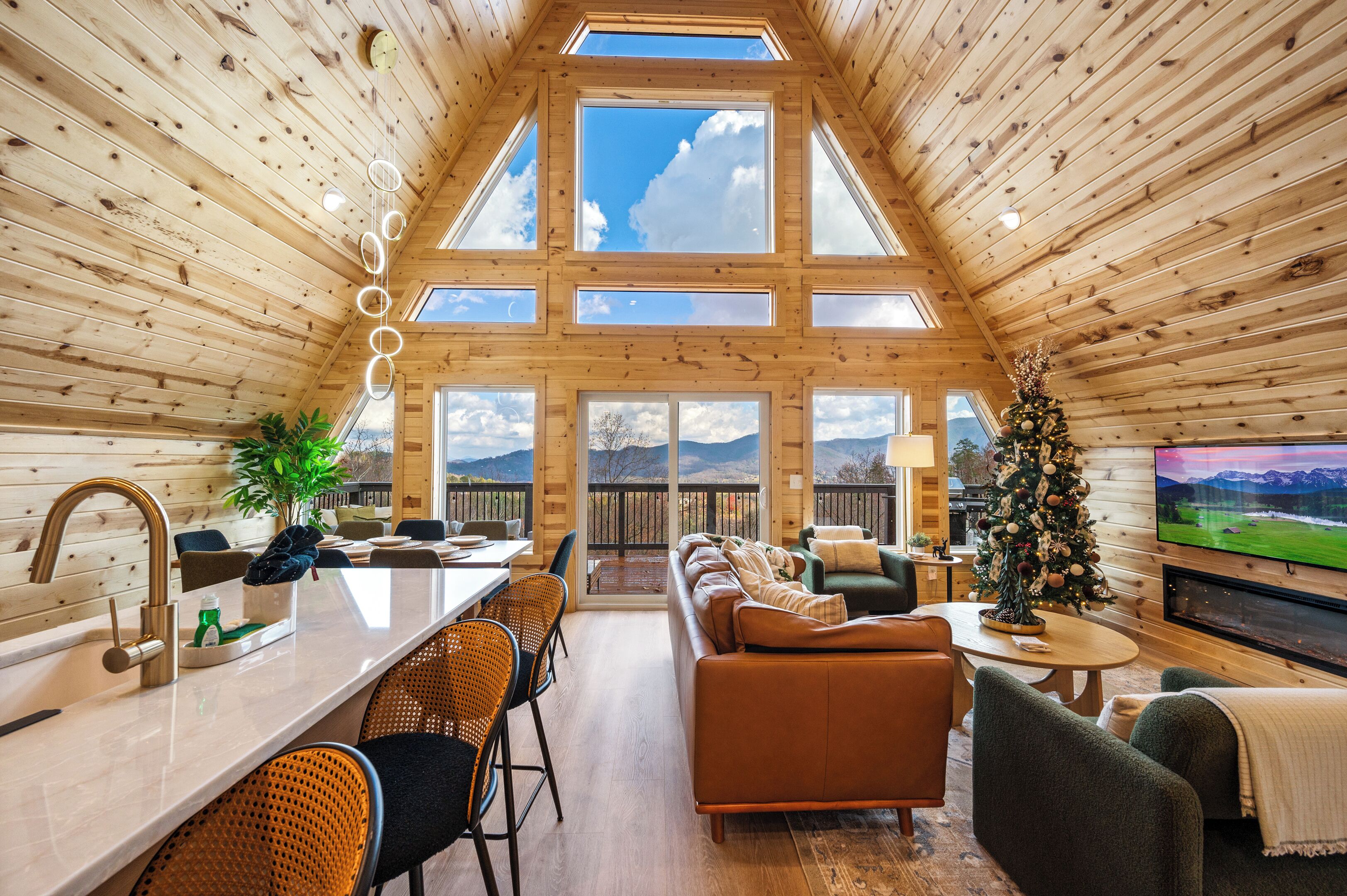 Smart-TV, peis, videospill og fotballspill