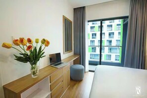 Suite Grand, 1 habitación, Acceso al salón del club, vistas a la ciudad | Vistas desde la habitación