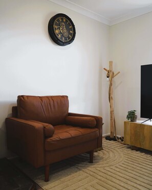 Interior - Denman Stay - Worker Friendly & Great Value (Denman)