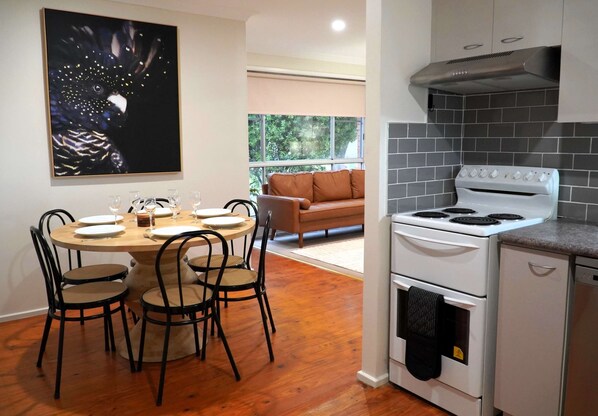 Interior - Denman Stay - Worker Friendly & Great Value (Denman)