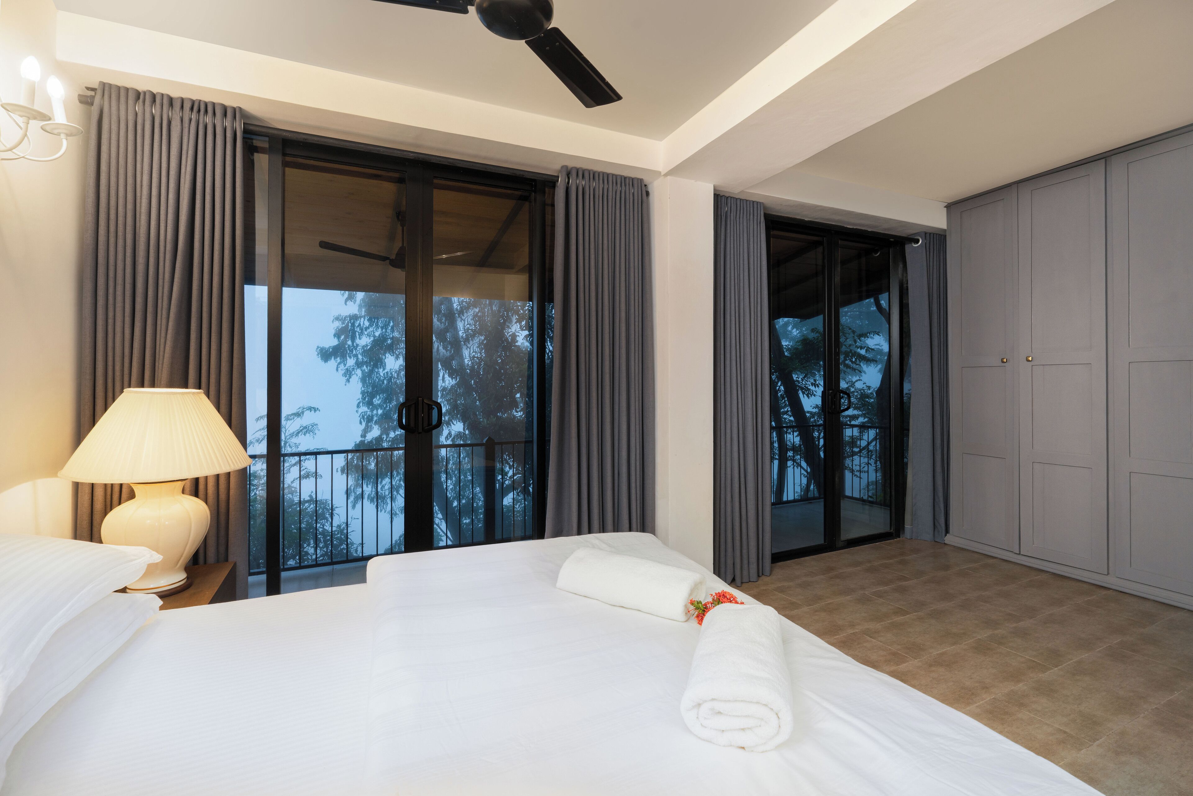 5 chambres, Wi-Fi, draps fournis