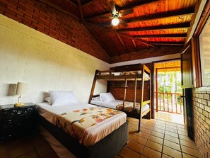 6 camere, ferro/asse da stiro, Wi-Fi gratuito, lenzuola