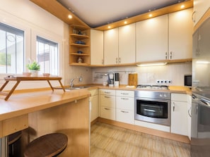 Fridge, microwave, oven, dishwasher - Vacation home Vita by Interhome (Peñiscola)