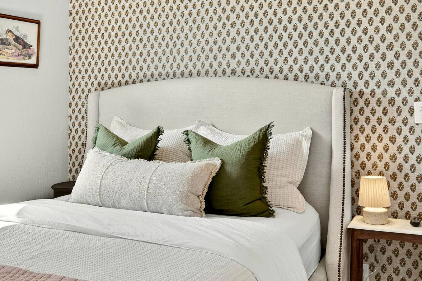 7 habitaciones, escritorio, tabla de planchar con plancha y wifi 