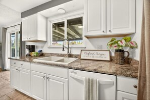 Fridge, microwave, oven, stovetop - Quiet 3BR Home w/ Fenced Yard Near Airport (Medford)