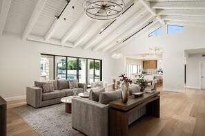 Interior - The Tiercel – 20-Person Spa, Heated Salt Pool, Pickleball, 2025 Renovation (Scottsdale)