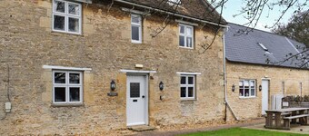 The Farmhouse - UK50909