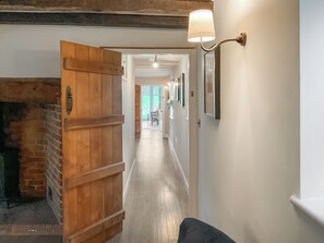 Interior - Smallbrook cottage - UK50922 (Sailsbury)