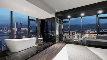 Romantic Double Room, River View | Premium bedding, individually decorated, individually furnished, desk