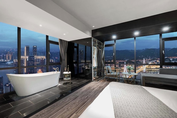 Romantic Double Room, River View | Premium bedding, individually decorated, individually furnished, desk