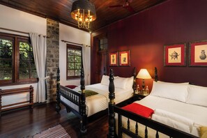 4 bedrooms, WiFi, bed sheets