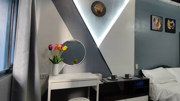 1 bedroom, desk, free WiFi