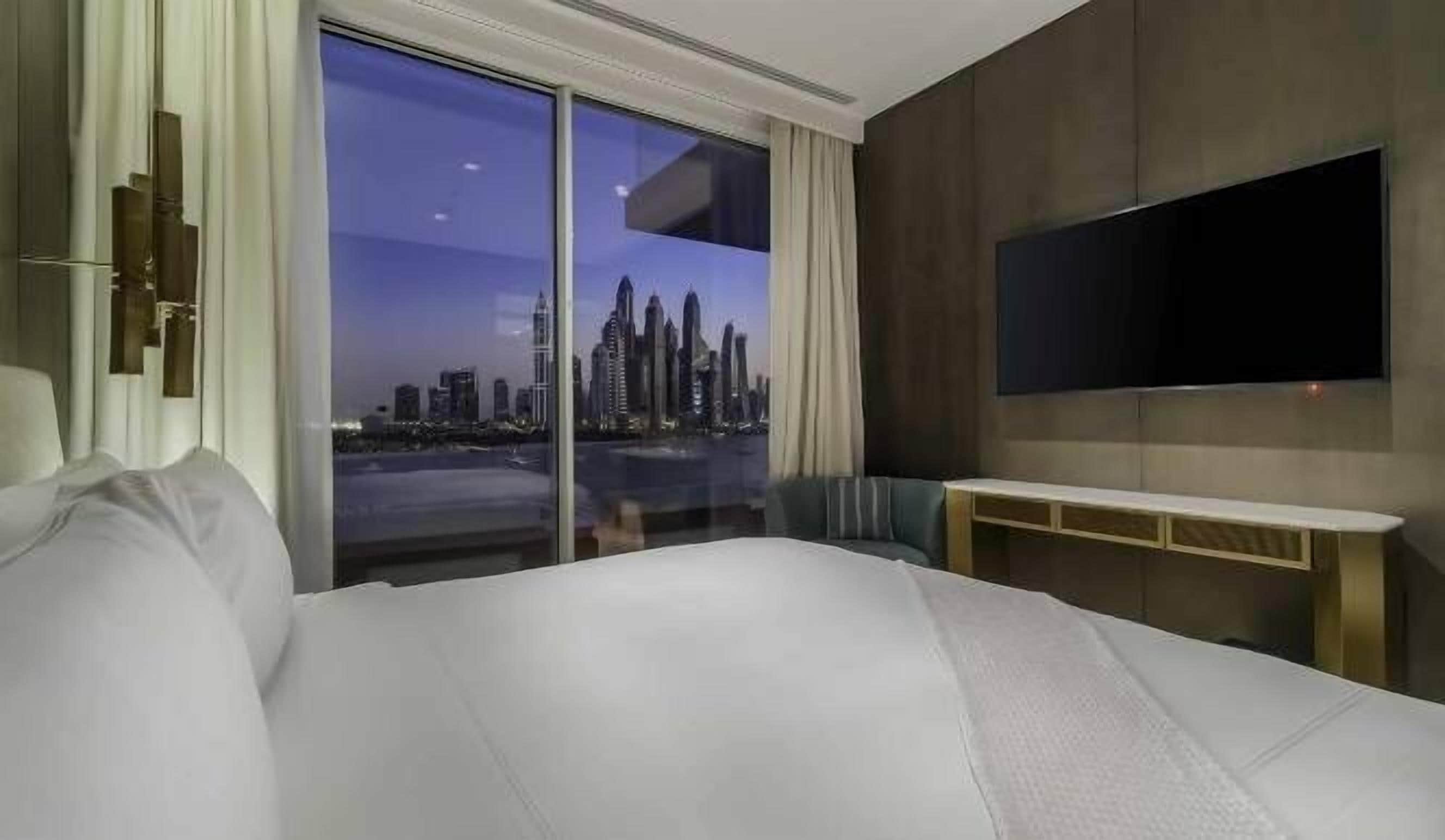 Comfort Apartment, Balcony, Ocean View | In-room safe, iron/ironing board, free WiFi