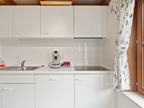 Kühlschrank, Mikrowelle, Geschirrspüler