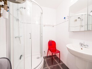 Douche, sèche-cheveux