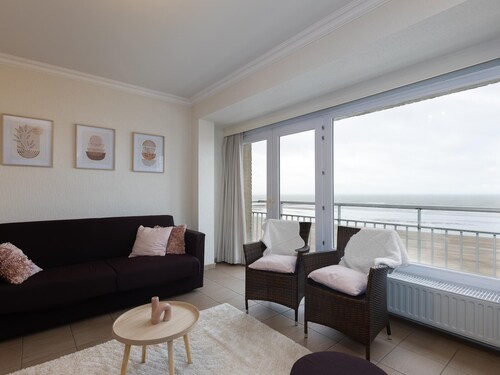 Apartment mit Meerblick und zwei Terrassen