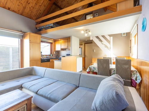 Charming holiday home close to the sea