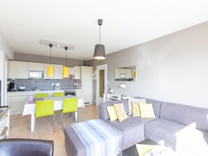 TV - Charming apartment near the beach (Westende)