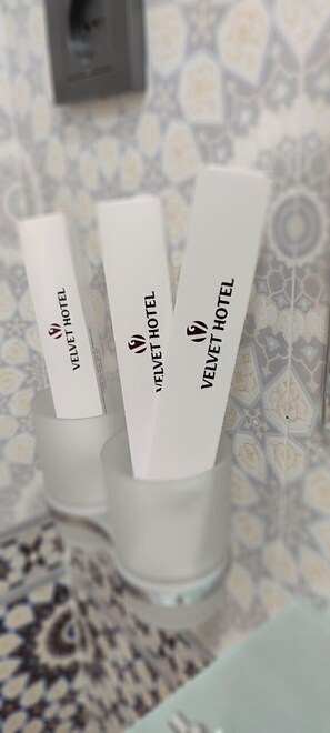 Hair dryer, slippers, towels, soap - Velvet Hotel (Tashkent)