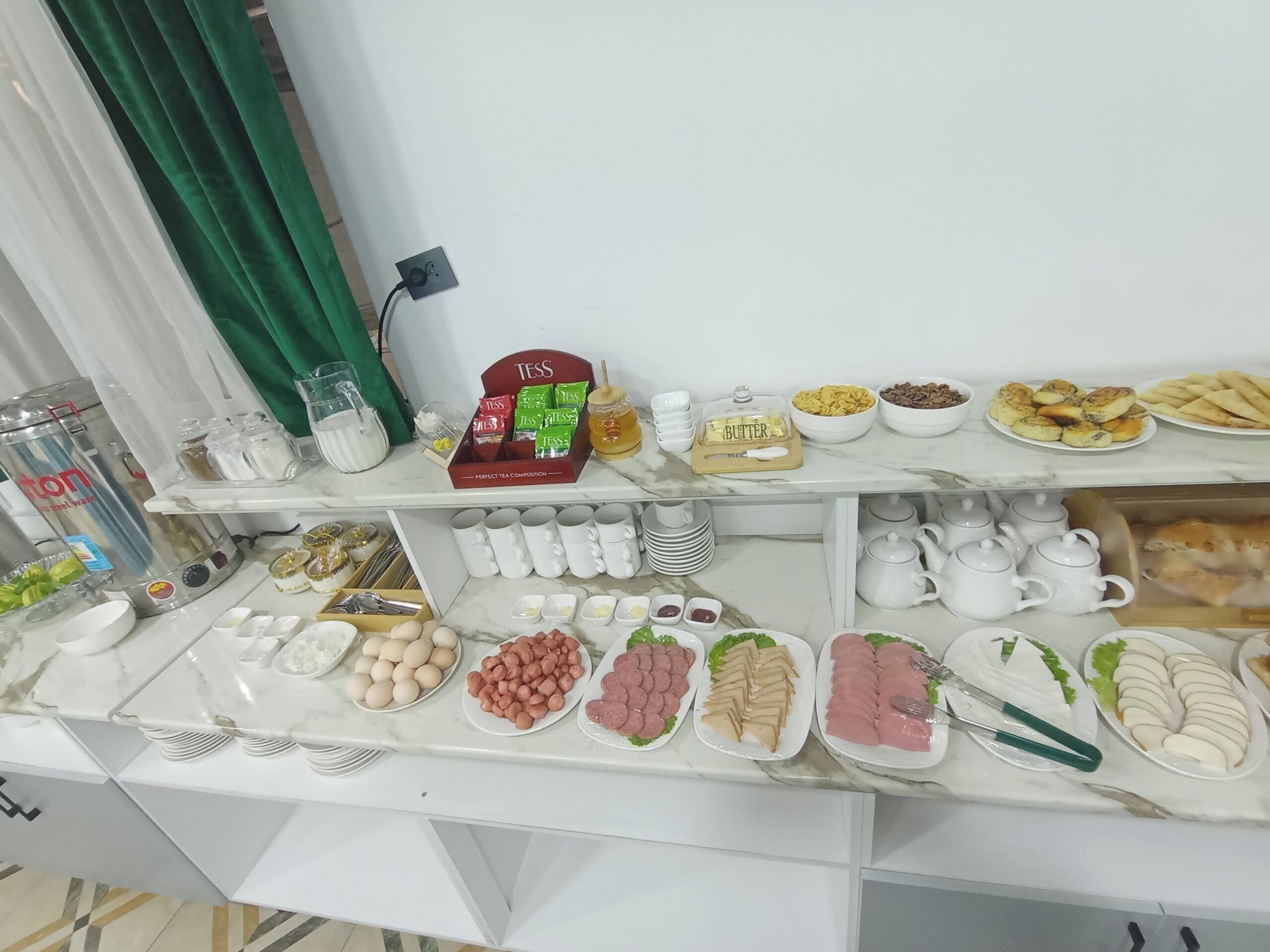 Breakfast buffet