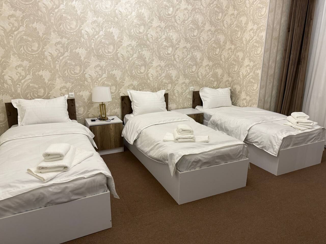 Literie hypoallergénique, couette en duvet d'oie, bureau, Wi-Fi gratuit